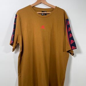 Adidas Men's T-shirt